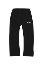 Heavyweight Terry Pant